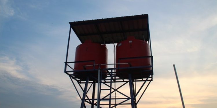 Atasi Kelangkaan Air saat Kemarau, Mahasiswa KKN ITB Bangun Menara Air di Desa Kebonturi Cirebon