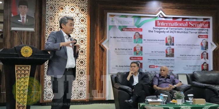 Aksi Terorisme Menghilangkan Nyawa dan Merusak Demokrasi