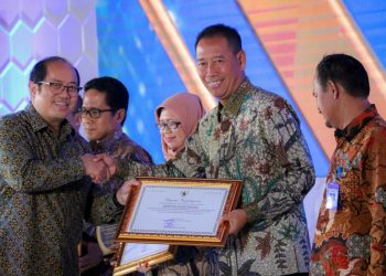 UNNES Raih Peringkat Kedua pada Penghargaan Penyelenggaraan SAKIP Terbaik Tahun 2022 dari Mendikbudristek