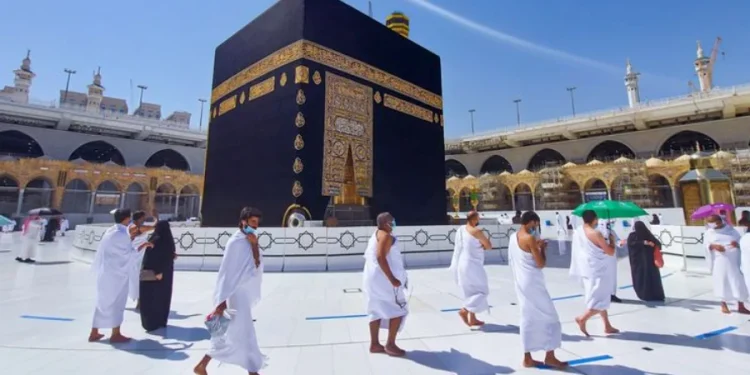 Bagaimana Menabung Dana Haji untuk Pekerja, Begini Tips Dosen UM Surabaya